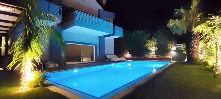 720